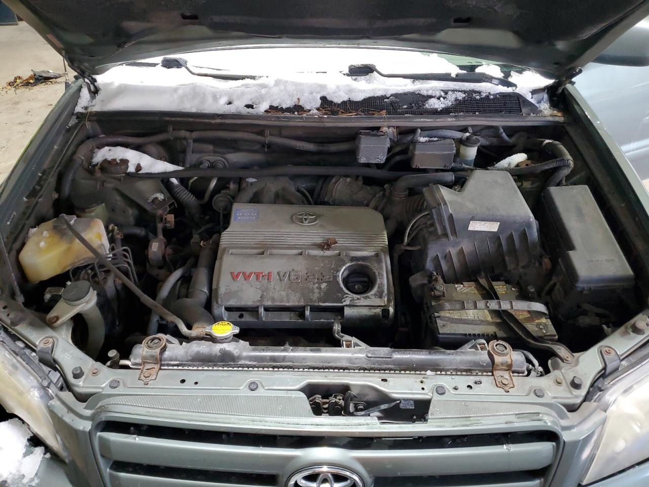2005 Toyota Highlander VIN JTEEP21A450114767 Copart auction photo, front end / minor dent/scratches damage thumbnail 12