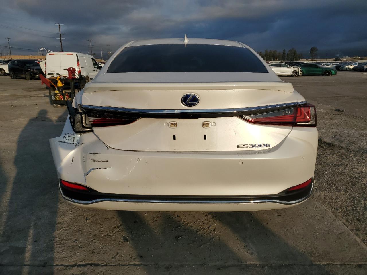 2021 Lexus ES VIN 58ADA1C1XMU008392 Copart auction photo, rear end / mechanical damage thumbnail 6