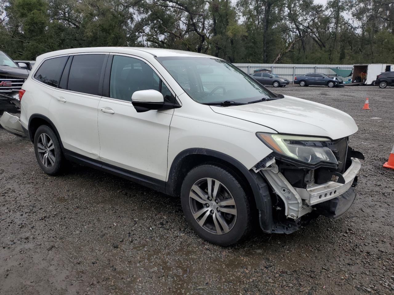 2016 Honda Pilot VIN 5FNYF5H3XGB031023 Copart auction photo, front end damage thumbnail 4