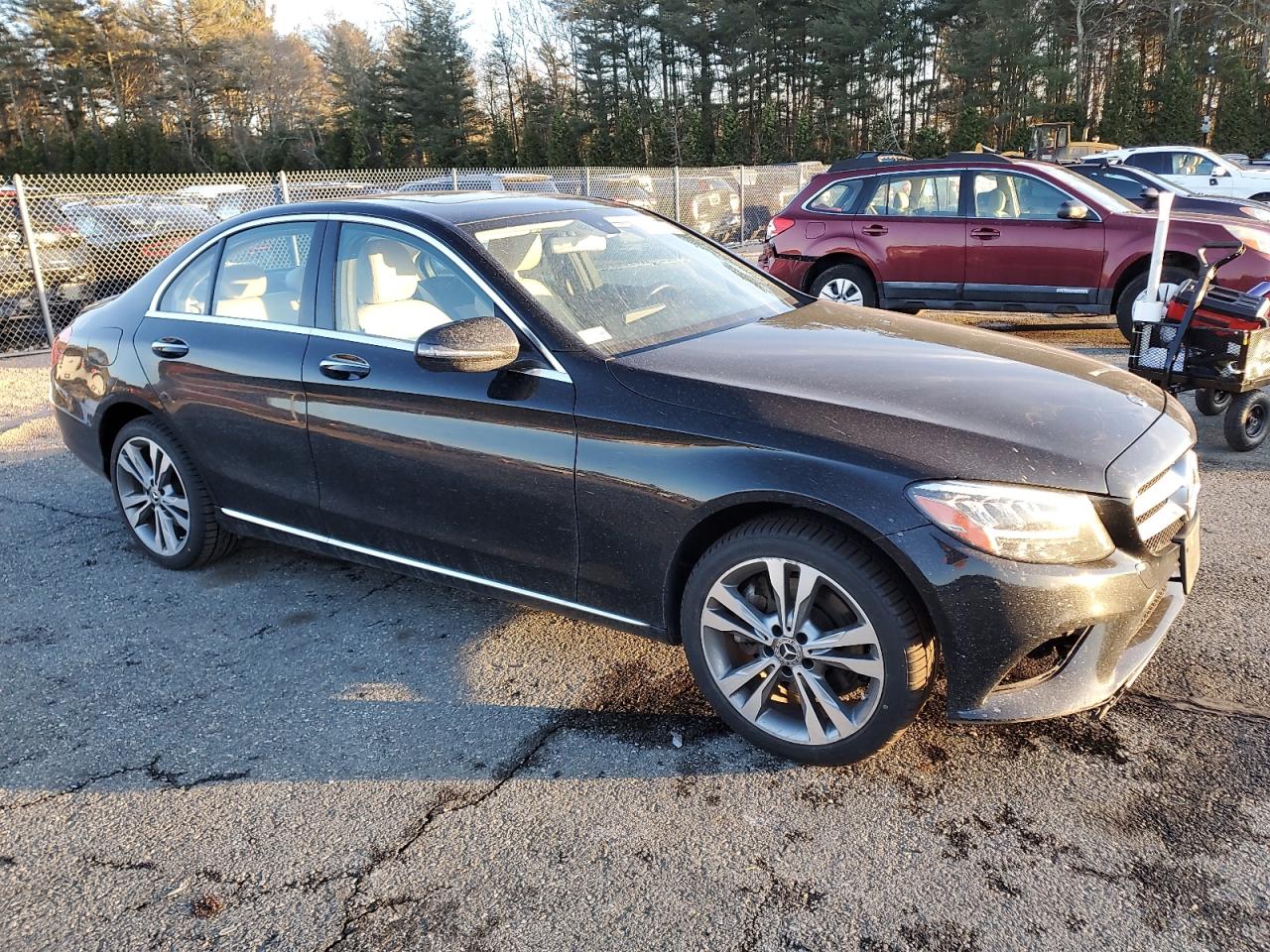2020 Mercedes-Benz C-klasse VIN 55SWF8EB5LU327807 Copart auction photo, undercarriage / minor dent/scratches damage thumbnail 4