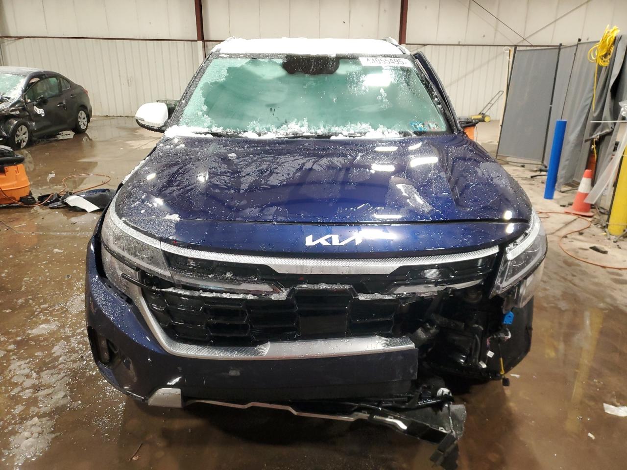 2024 KIA Seltos VIN KNDETCA72R7501793 Copart auction photo, side / front end damage thumbnail 5