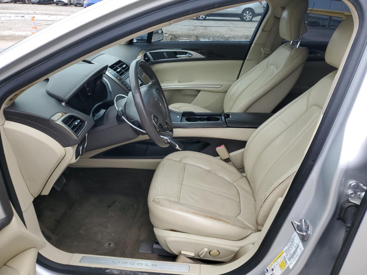 2013 Lincoln MKZ VIN 3LN6L2G92DR818168 Copart auction photo, front end / minor dent/scratches damage thumbnail 7