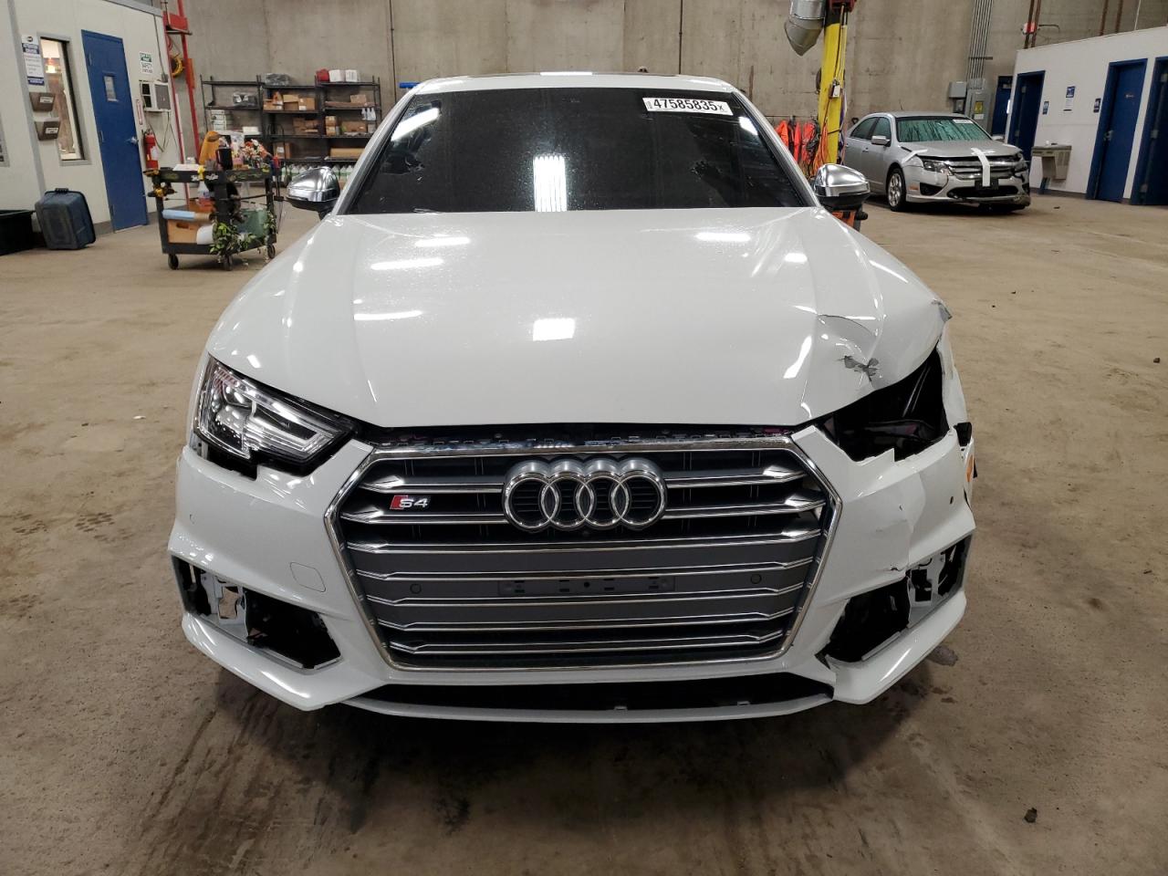 2018 Audi RS4 VIN WAUC4AF43JA002626 Copart auction photo, front end damage thumbnail 5