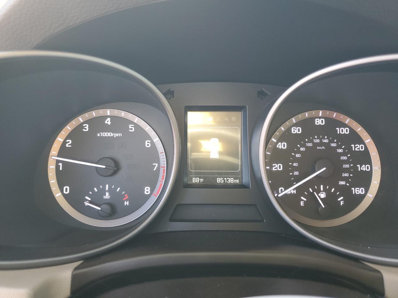 2018 Hyundai Santa Fe VIN 5XYZT3LB6JG527873 Copart auction photo, front end damage thumbnail 9