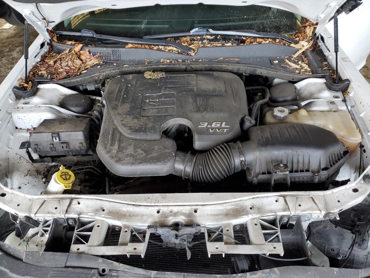 2017 Chrysler 300 VIN 2C3CCAAG6HH512170 Copart auction photo, front end / all over damage thumbnail 11