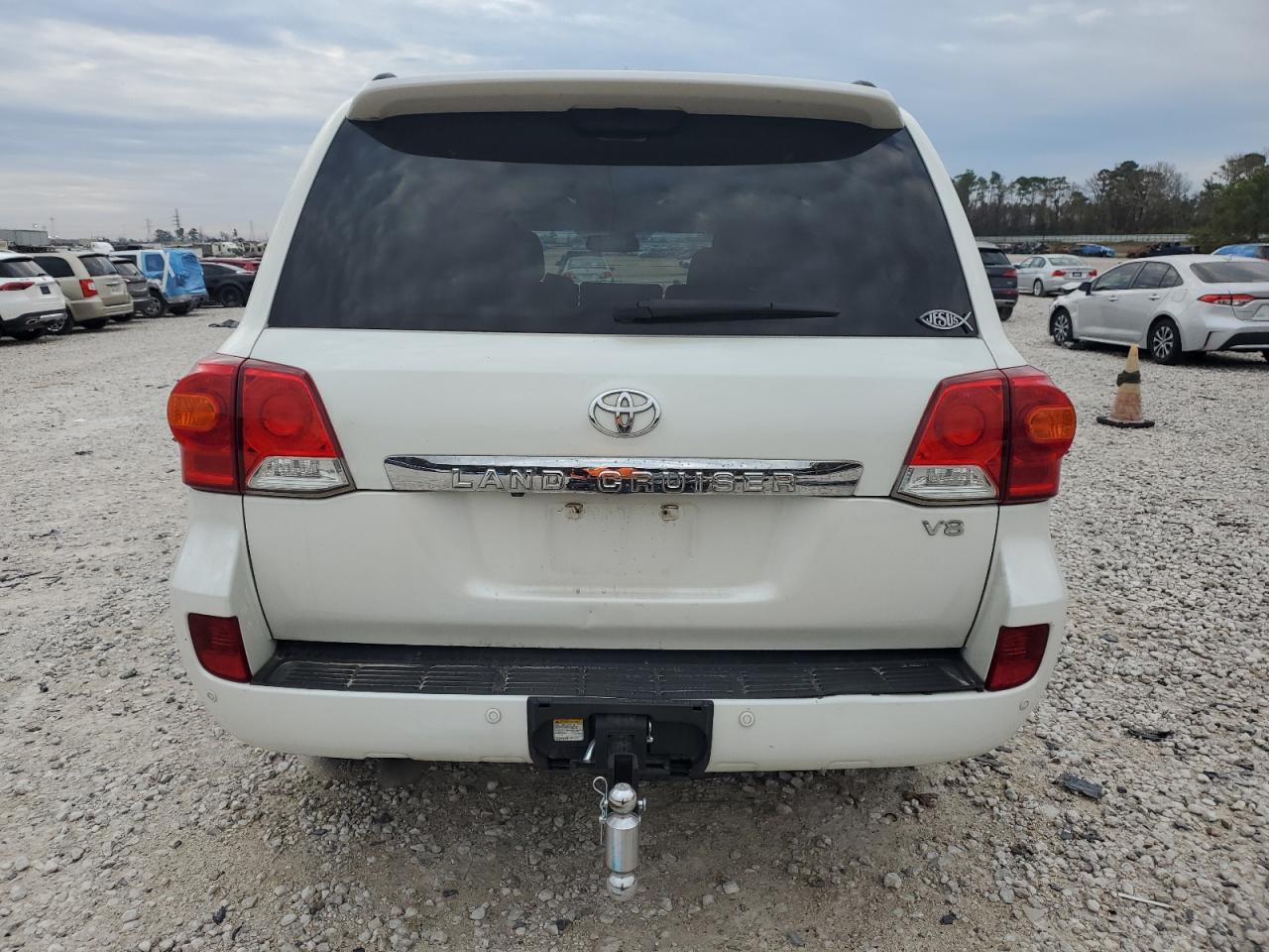 2014 Toyota Land Cruiser VIN JTMHY7AJ2E4022934 Copart auction photo, minor dent/scratches / undercarriage damage thumbnail 6
