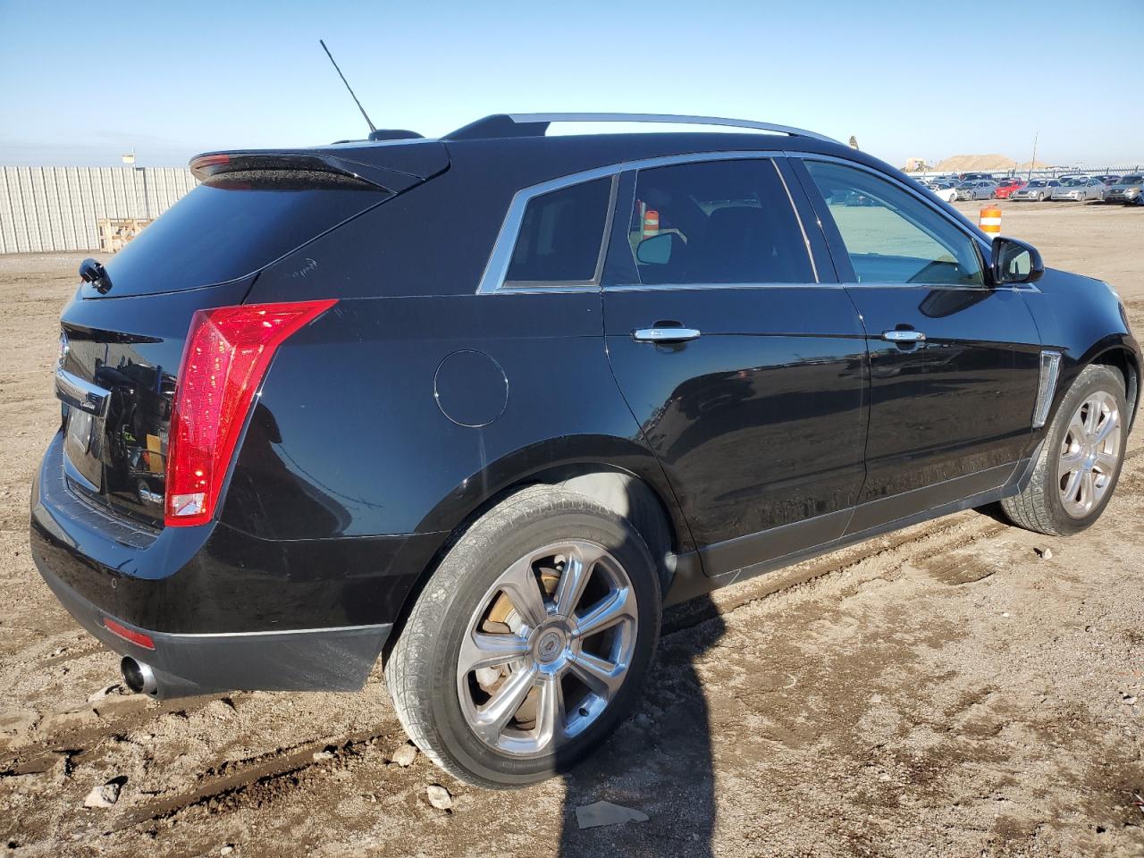 2015 Cadillac SRX VIN 3GYFNFE37FS608224 Copart auction photo, front end damage thumbnail 3