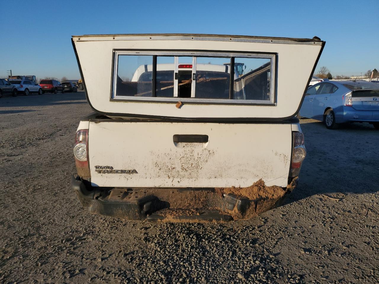 2009 Toyota Tacoma VIN 5TENX22N09Z616204 Copart auction photo, all over damage thumbnail 6