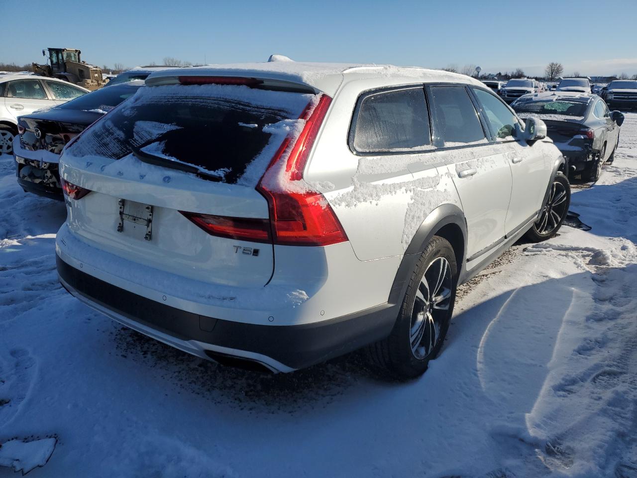 2018 Volvo V90 VIN YV4102NKXJ1028178 Copart auction photo, front end damage thumbnail 3