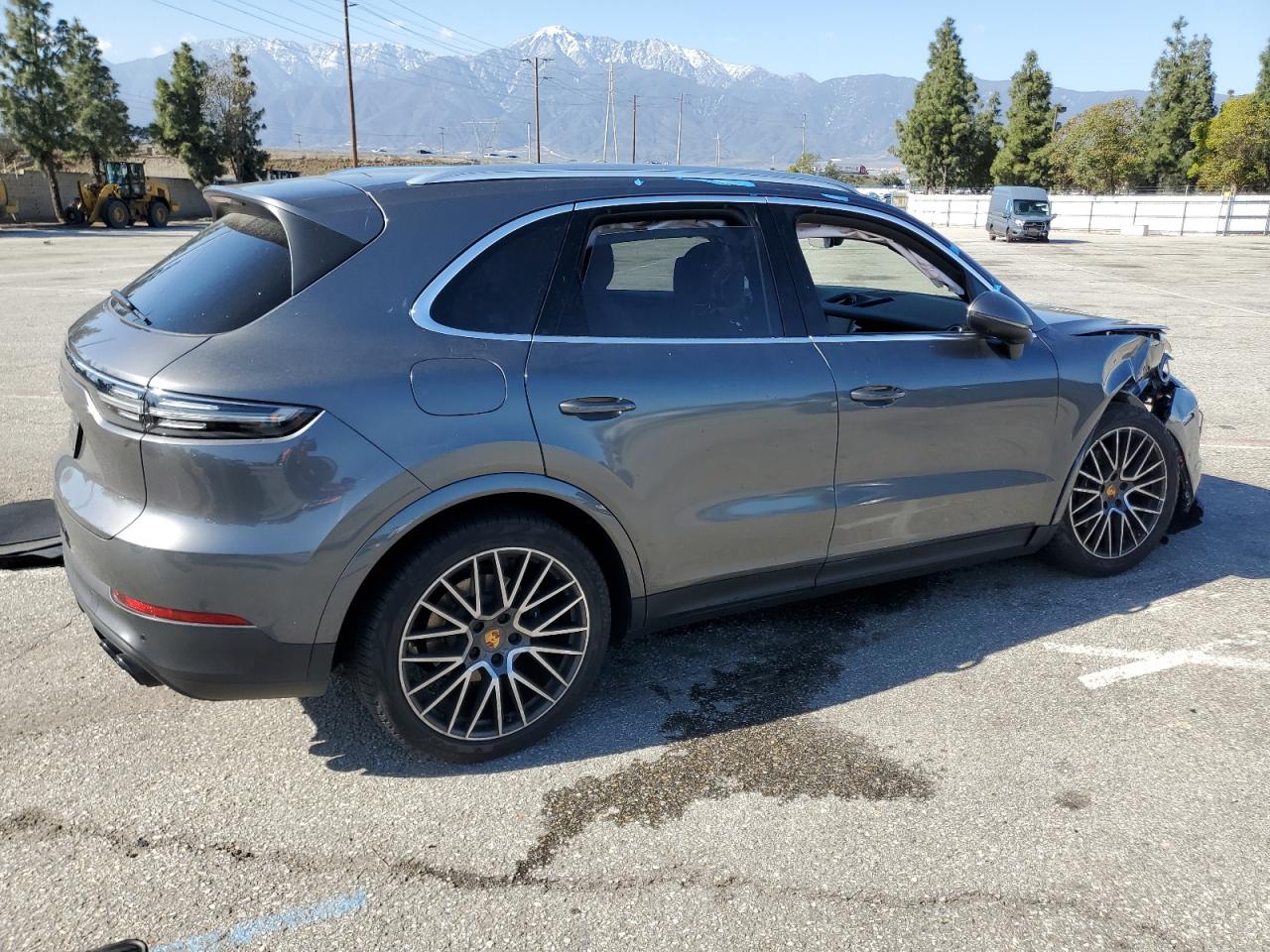 2019 Porsche Cayenne VIN WP1AA2AY3KDA18665 Copart auction photo, front end damage thumbnail 3