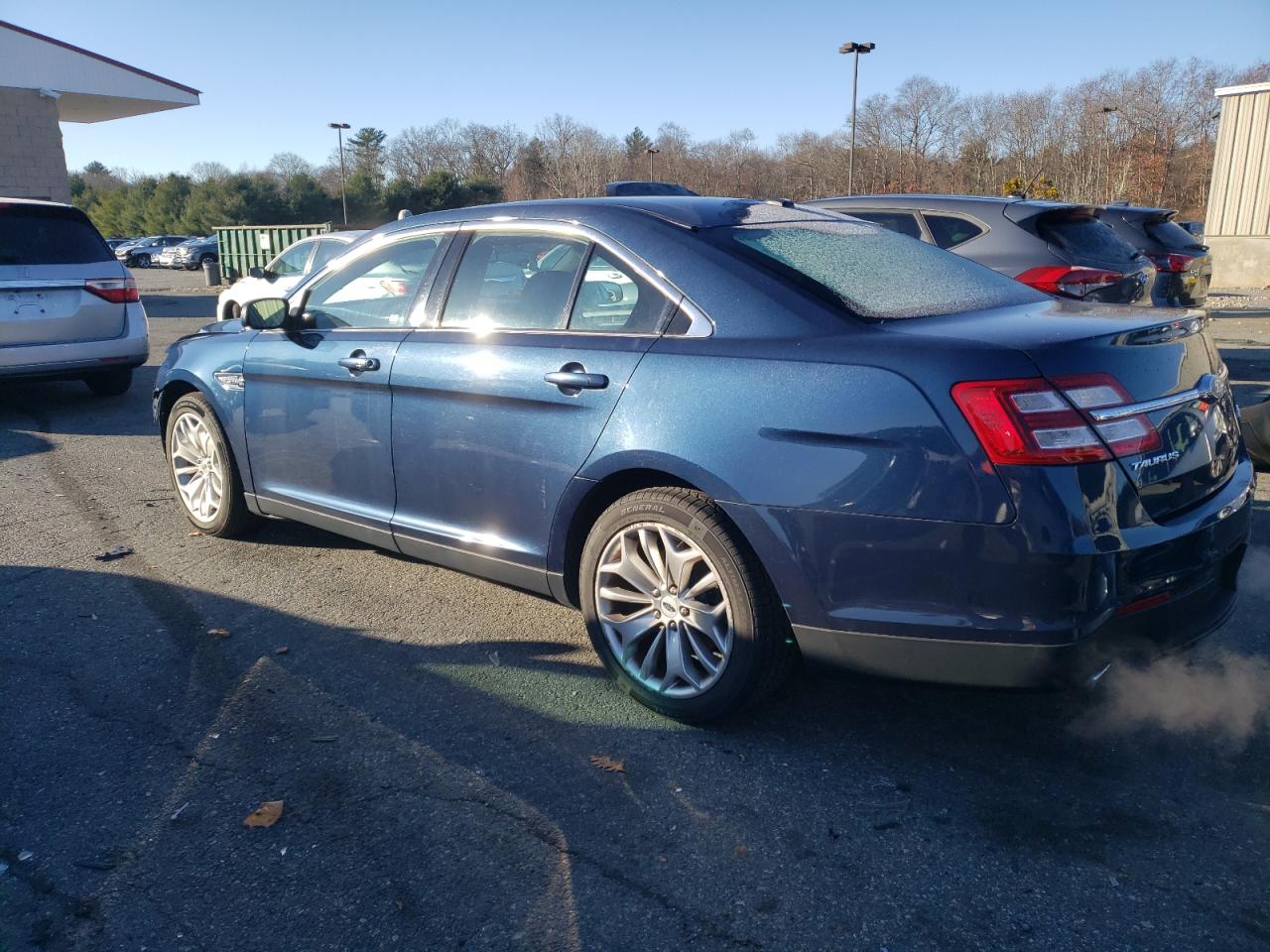 2017 Ford Taurus VIN 1FAHP2F86HG108624 Copart auction photo, front end / minor dent/scratches damage thumbnail 2