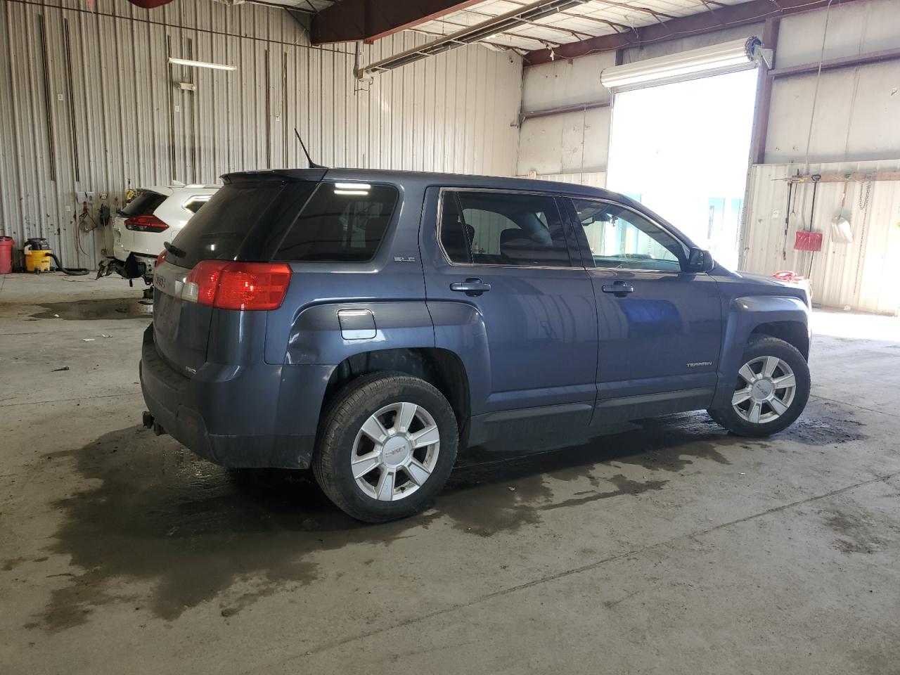 2013 GMC Terrain VIN 2GKFLREK4D6371406 Copart auction photo, front end damage thumbnail 3