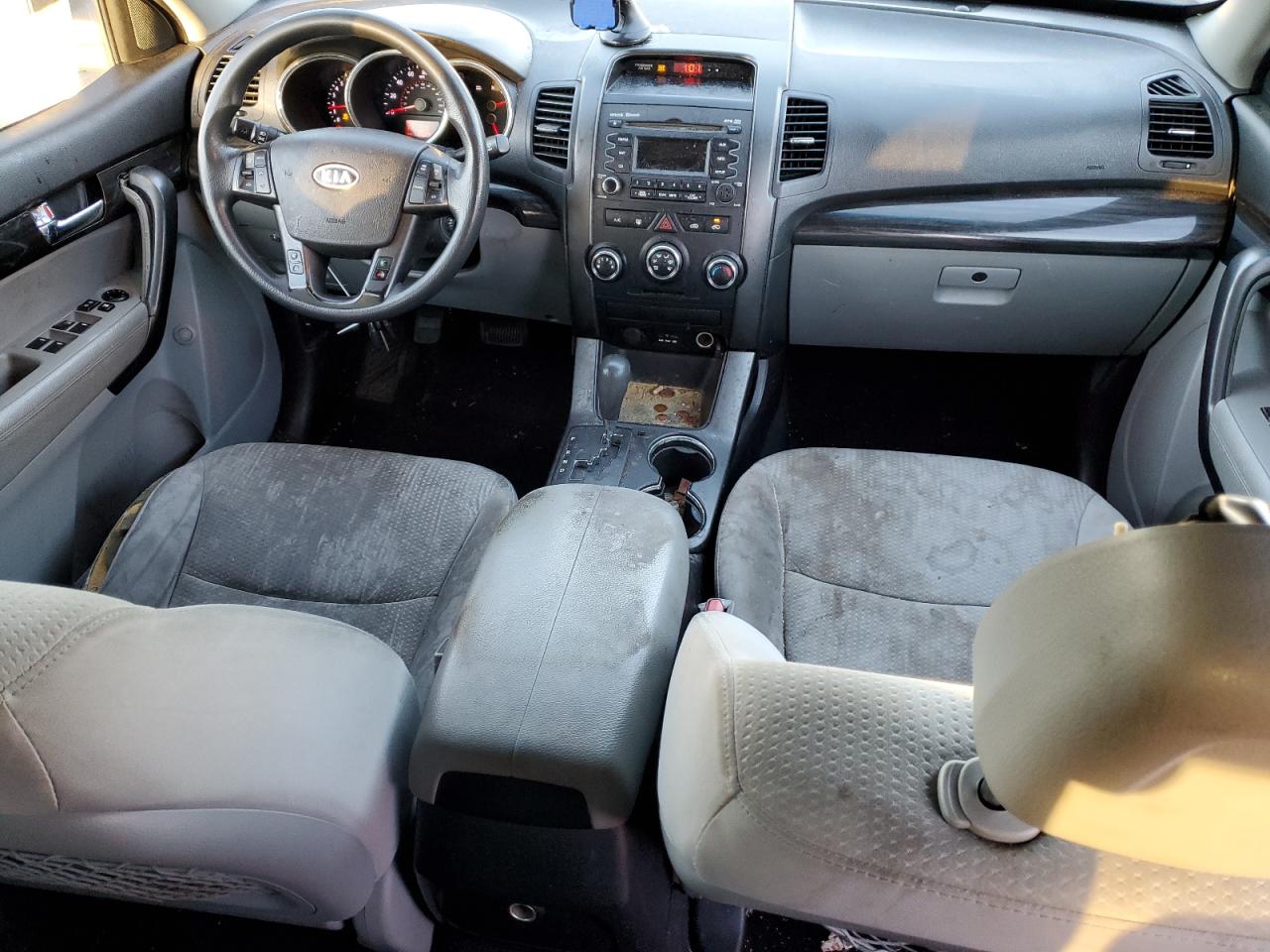 2013 KIA Sorento VIN 5XYKT4A24DG357799 Copart auction photo, front end / side damage thumbnail 8