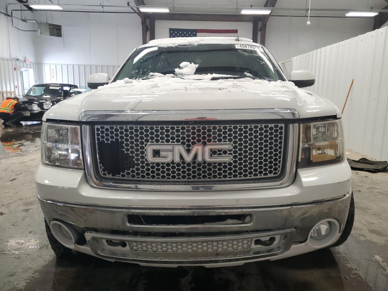 2011 GMC Sierra VIN 3GTP2XE26BG304637 Copart auction photo, rear end / front end damage thumbnail 5