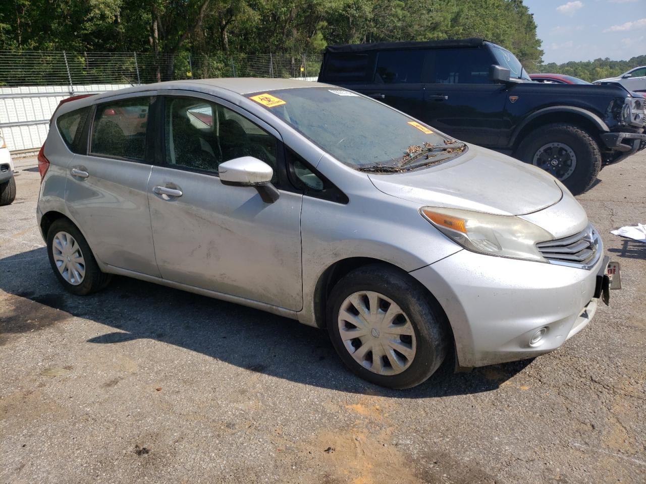 2015 Nissan Versa VIN 3N1CE2CP6FL421884 Copart auction photo, normal wear damage thumbnail 4