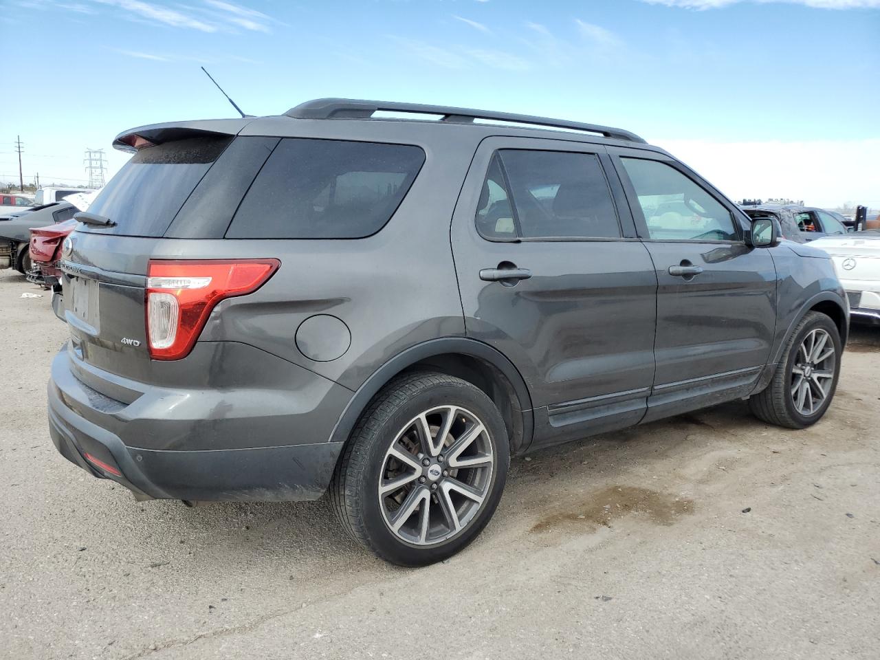 2015 Ford Explorer VIN 1FM5K8D87FGA25102 Copart auction photo, side damage thumbnail 3