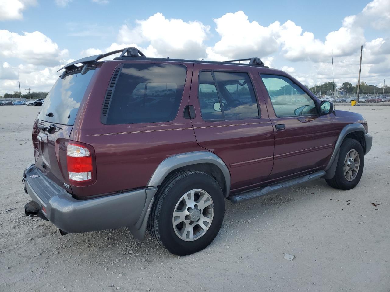 2001 Nissan Pathfinder VIN JN8DR07X21W505308 Copart auction photo, front end / minor dent/scratches damage thumbnail 4