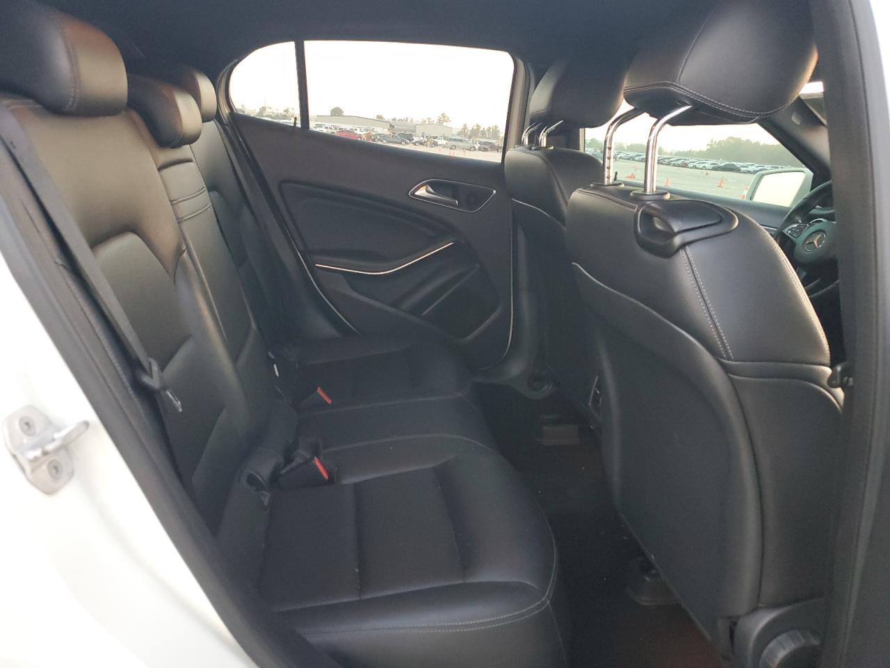 2016 Mercedes-Benz GLA-klasse VIN WDCTG4EB0GJ267924 Copart auction photo, normal wear damage thumbnail 11