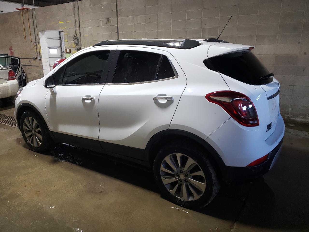 2018 Buick Encore VIN KL4CJASB7JB629995 Copart auction photo, minor dent/scratches damage thumbnail 2