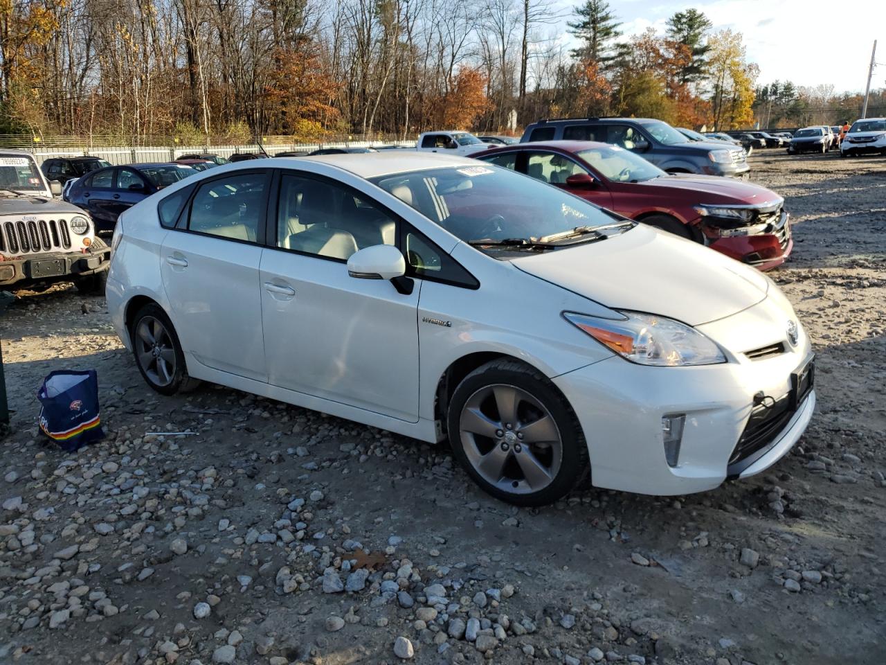 2015 Toyota Prius VIN JTDKN3DU4F0405943 Copart auction photo, front end / side damage thumbnail 4