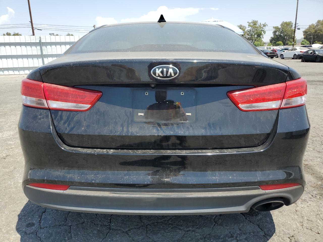 2017 KIA Optima VIN 5XXGU4L33HG137203 Copart auction photo, front end damage thumbnail 6