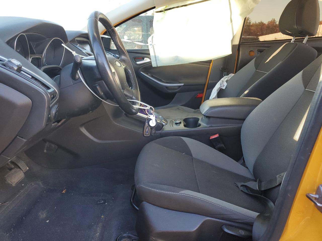 2012 Ford Focus VIN 1FAHP3N28CL242960 Copart auction photo, side / front end damage thumbnail 7
