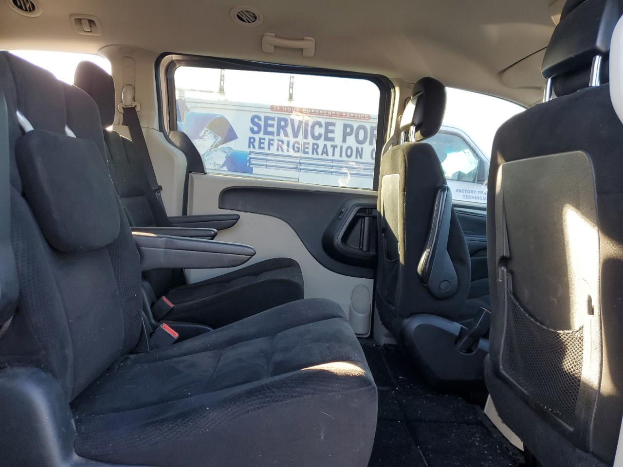 2015 Dodge Caravan VIN 2C4RDGBG0FR599057 Copart auction photo, rear end / side damage thumbnail 11