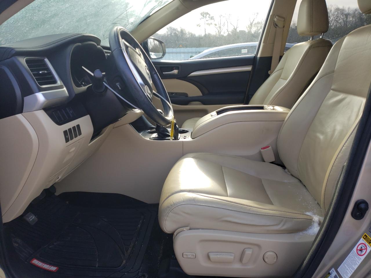 2015 Toyota Highlander VIN 5TDKKRFH4FS114013 Copart auction photo, front end / top/roof damage thumbnail 7