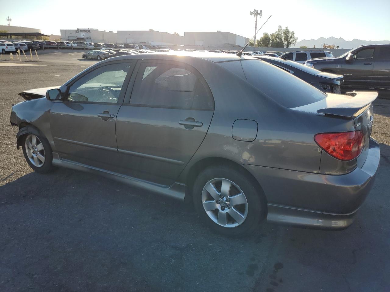 2005 Toyota Corolla VIN 1NXBR32E55Z441207 Copart auction photo, front end damage thumbnail 2