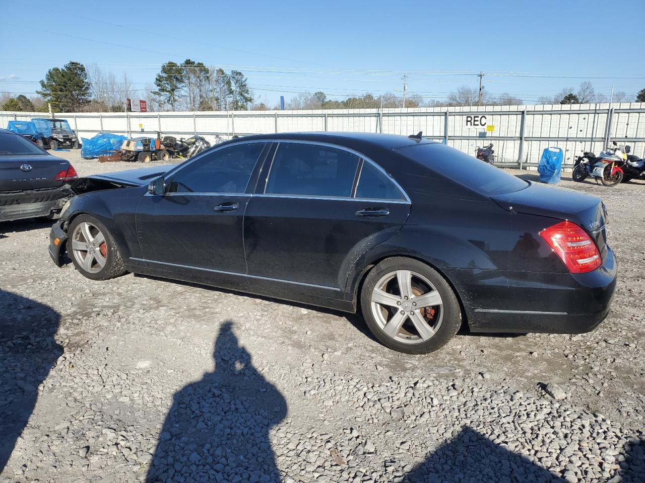 2010 Mercedes-Benz S-klasse VIN WDDNG8GB1AA336362 Copart auction photo, front end damage thumbnail 2