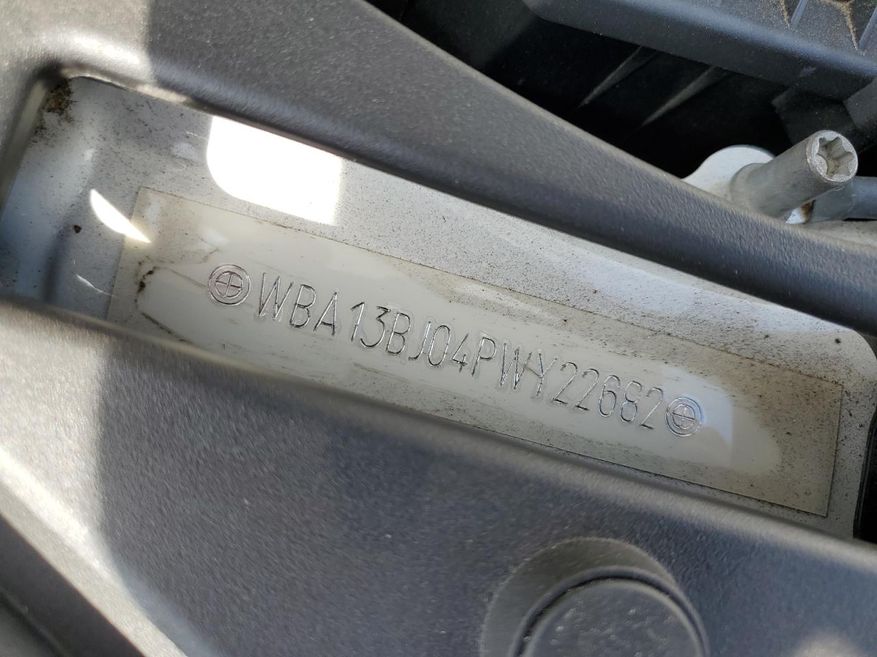 2023 BMW 5er VIN WBA13BJ04PWY22682 Copart auction photo, vandalism / all over damage thumbnail 12