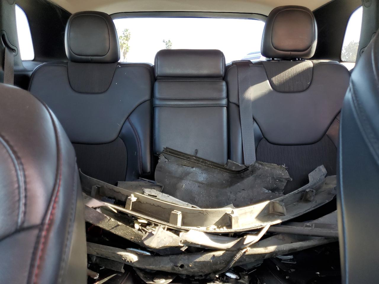 2018 Jeep Cherokee VIN 1C4PJMBX8JD549615 Copart auction photo, front end / minor dent/scratches damage thumbnail 10
