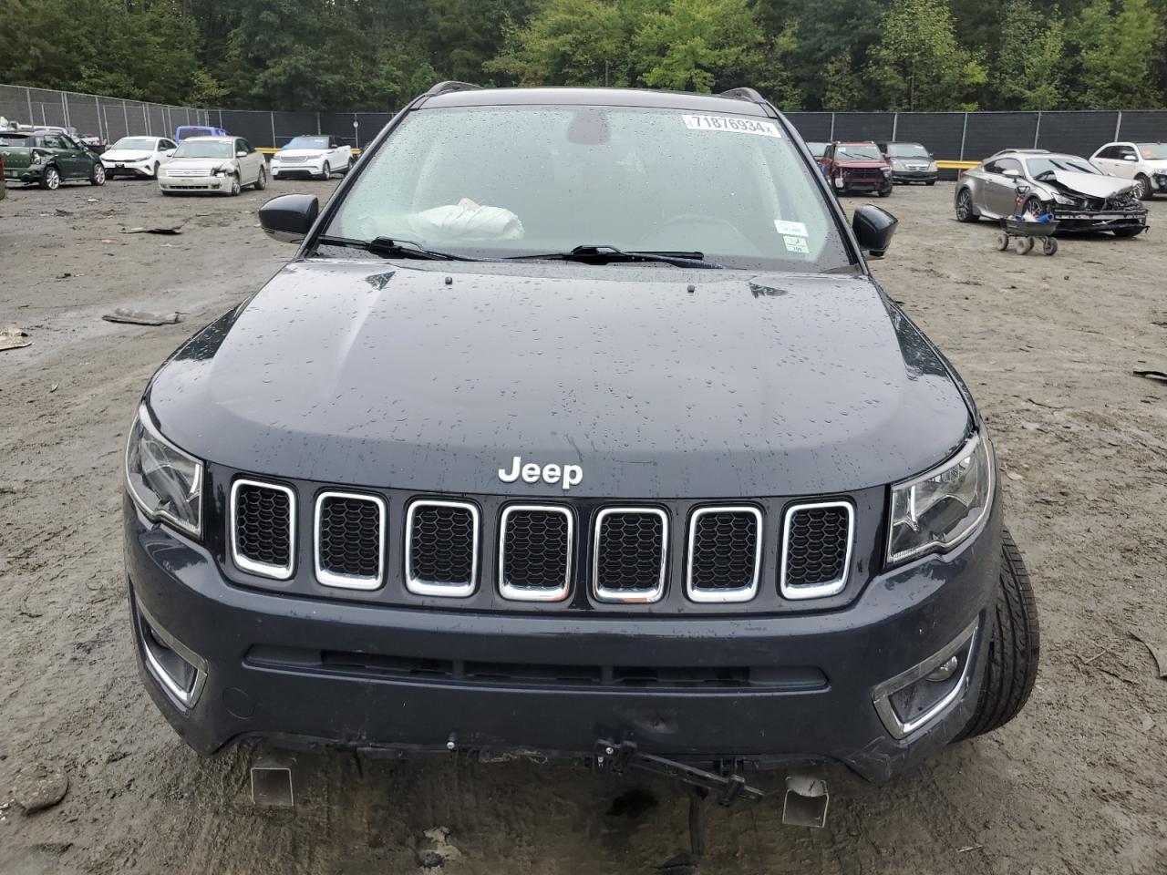 2017 Jeep Compass VIN 3C4NJDCB1HT688564 Copart auction photo, front end / minor dent/scratches damage thumbnail 5