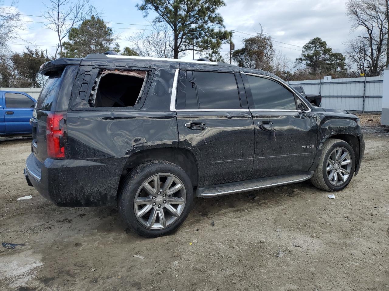 2017 Chevrolet Tahoe VIN 1GNSKCKC6HR310048 Copart auction photo, rollover / minor dent/scratches damage thumbnail 3