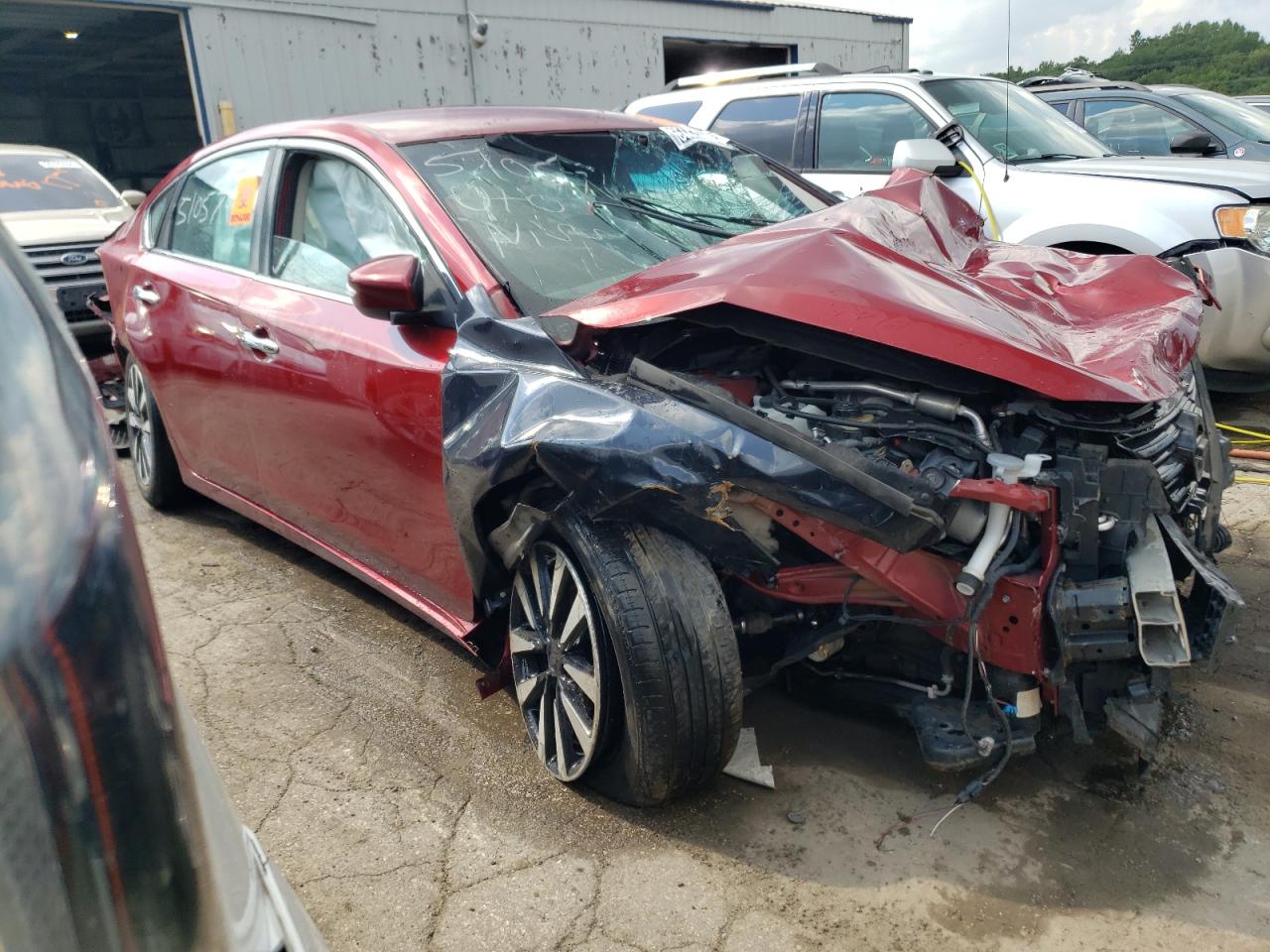 2018 Nissan Altima VIN 1N4AL3AP2JC174036 Copart auction photo, front end / rear end damage thumbnail 4