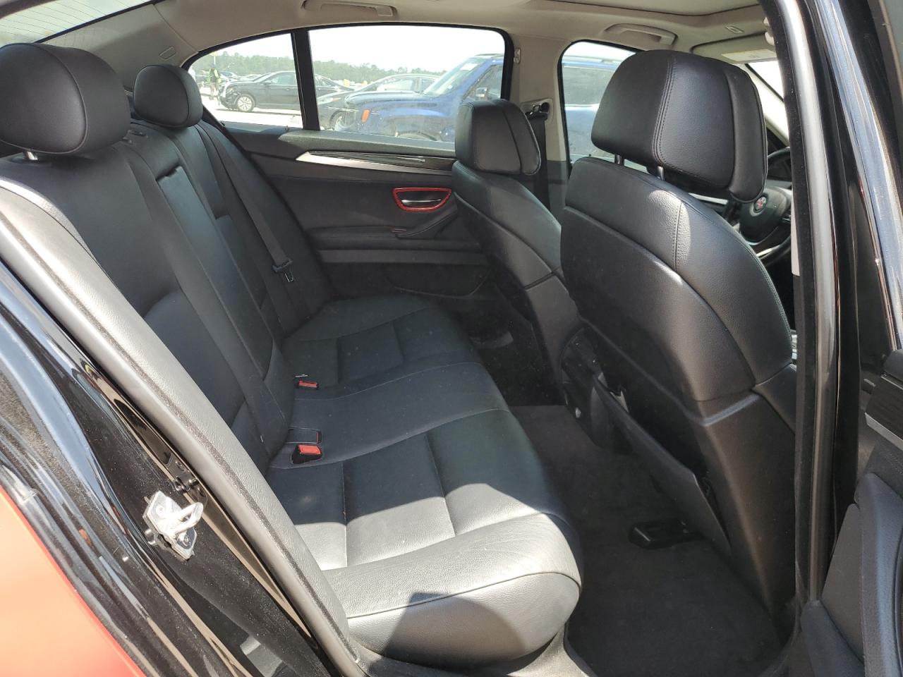 2011 BMW 5er VIN WBAFR9C53BC270186 Copart auction photo, burn - engine damage thumbnail 10