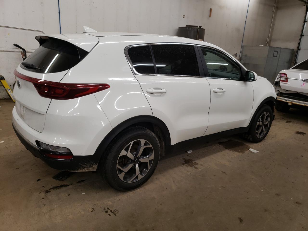 2020 KIA Sportage VIN KNDPM3AC8L7795159 Copart auction photo, front end damage thumbnail 3