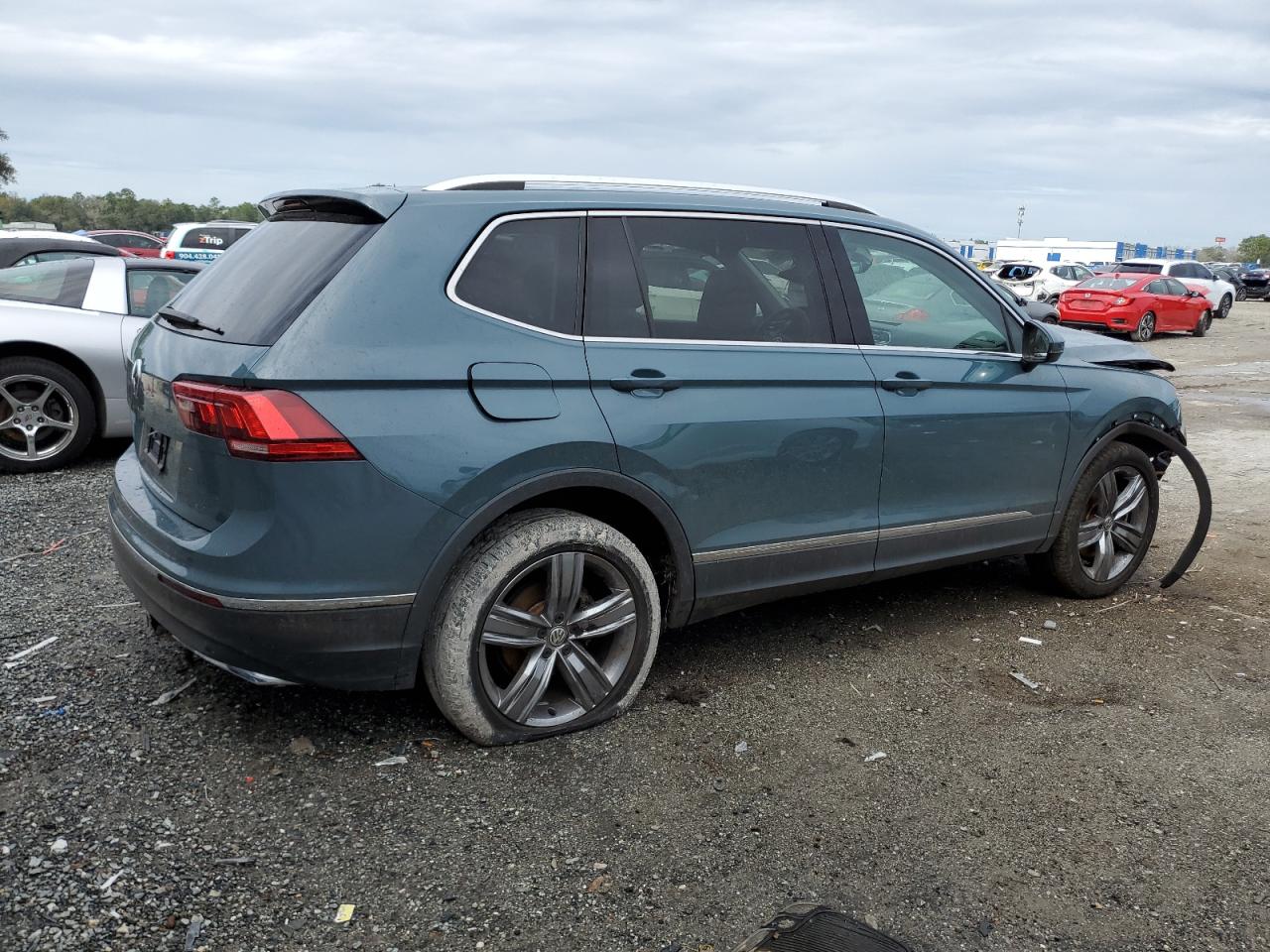 2020 Volkswagen Tiguan VIN 3VV3B7AXXLM041430 Copart auction photo, front end damage thumbnail 3