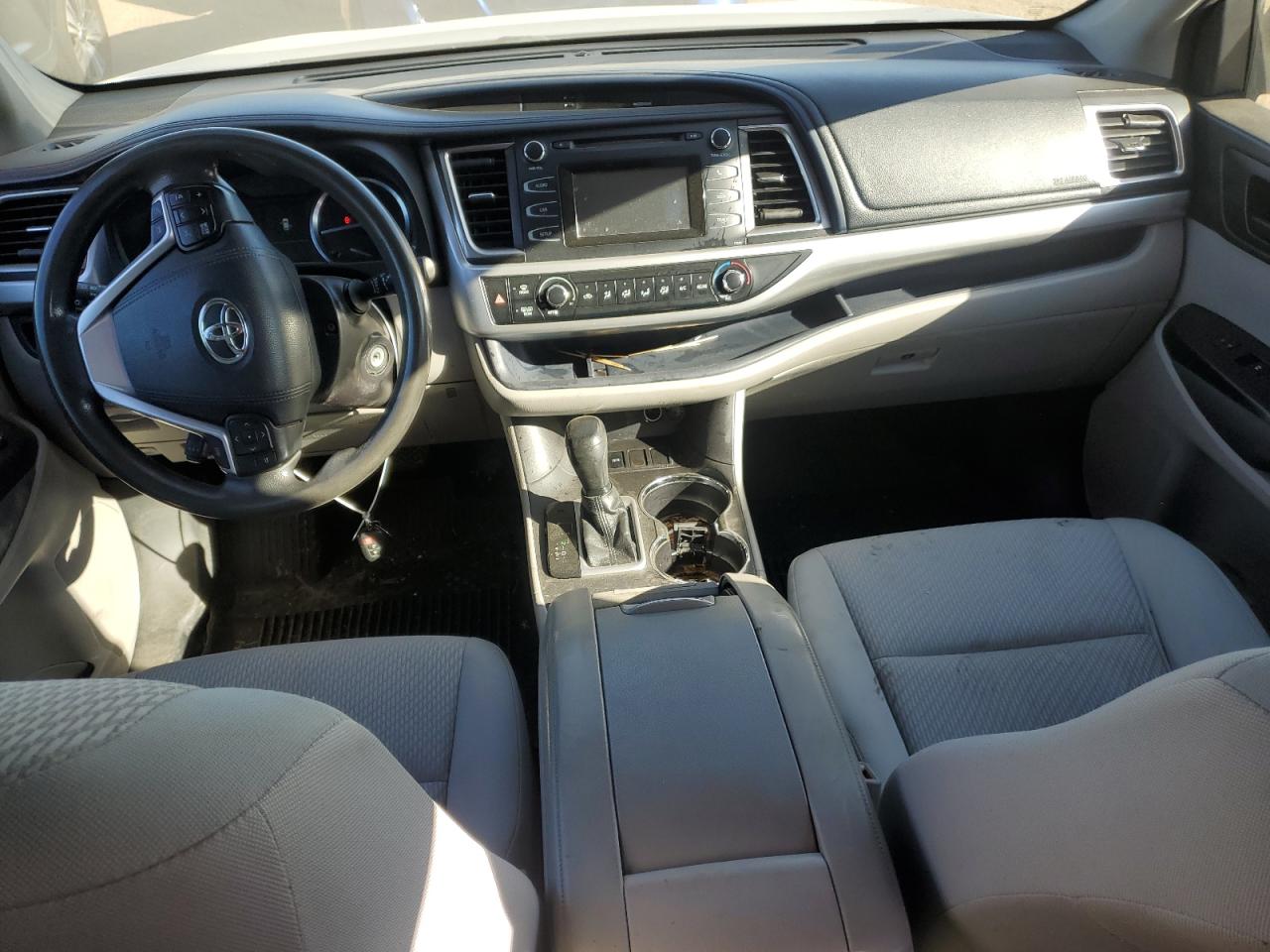 2016 Toyota Highlander VIN 5TDZKRFH7GS177090 Copart auction photo, front end / side damage thumbnail 8