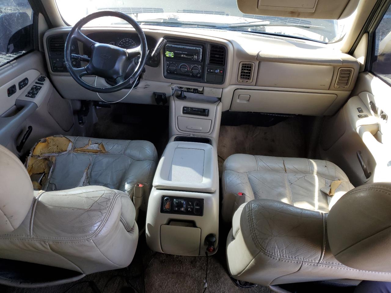 2001 Chevrolet Tahoe VIN 1GNEC13T31R145370 Copart auction photo, all over damage thumbnail 8