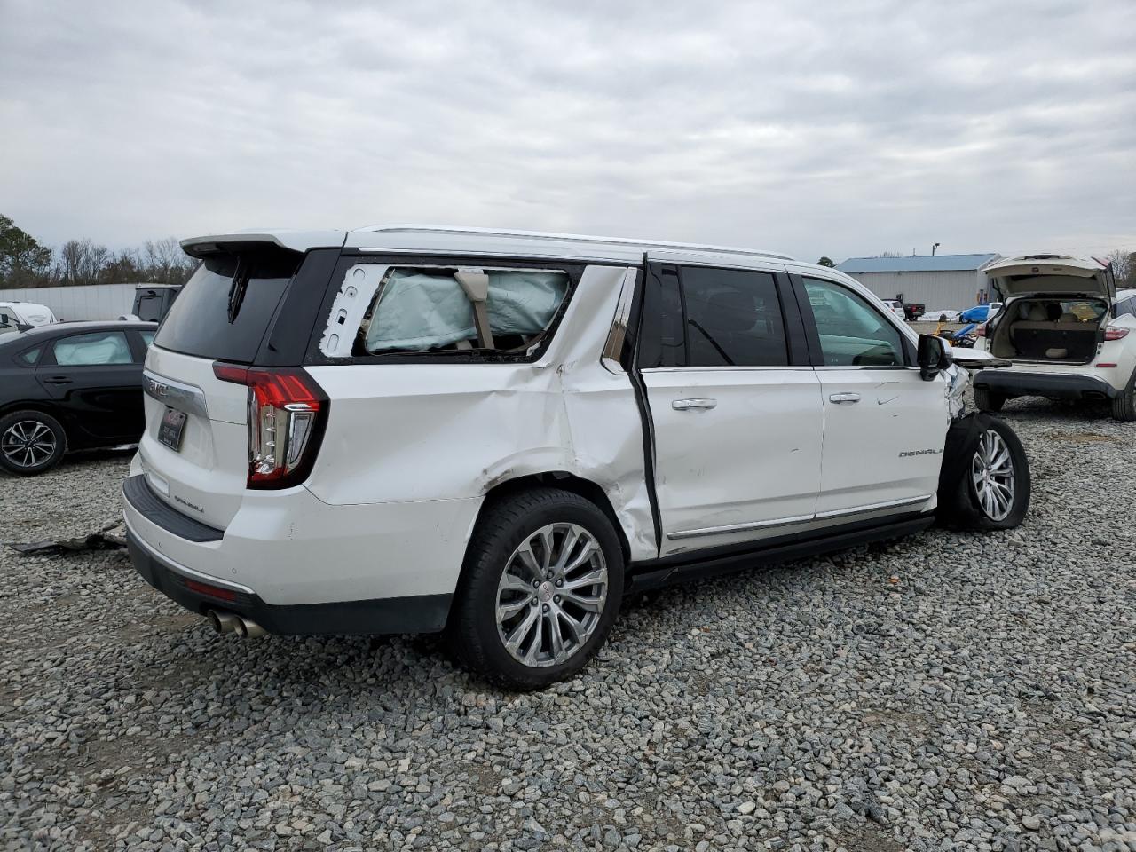 2022 GMC Yukon VIN 1GKS2JKL5NR344043 Copart auction photo, all over damage thumbnail 3