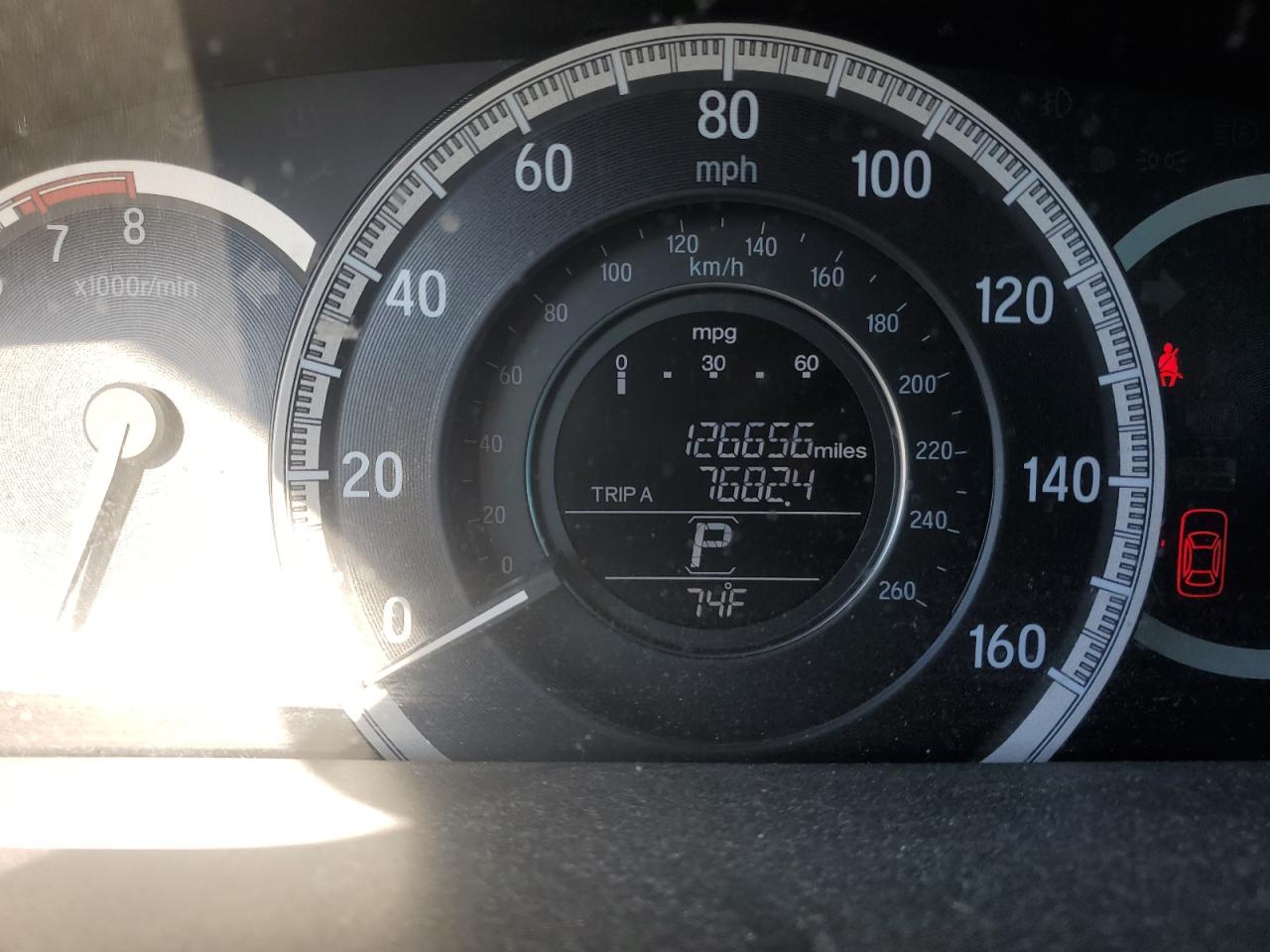 2017 Honda Accord VIN 1HGCR2F83HA240033 Copart auction photo, minor dent/scratches damage thumbnail 9