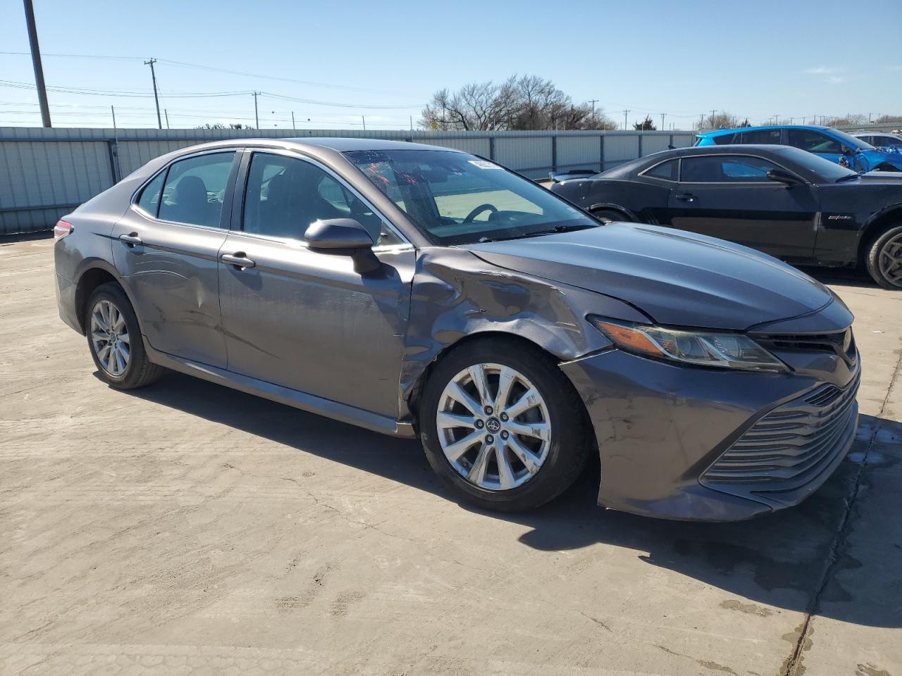 2018 Toyota Camry VIN 4T1B11HK0JU563153 Copart auction photo, side / hail damage thumbnail 4