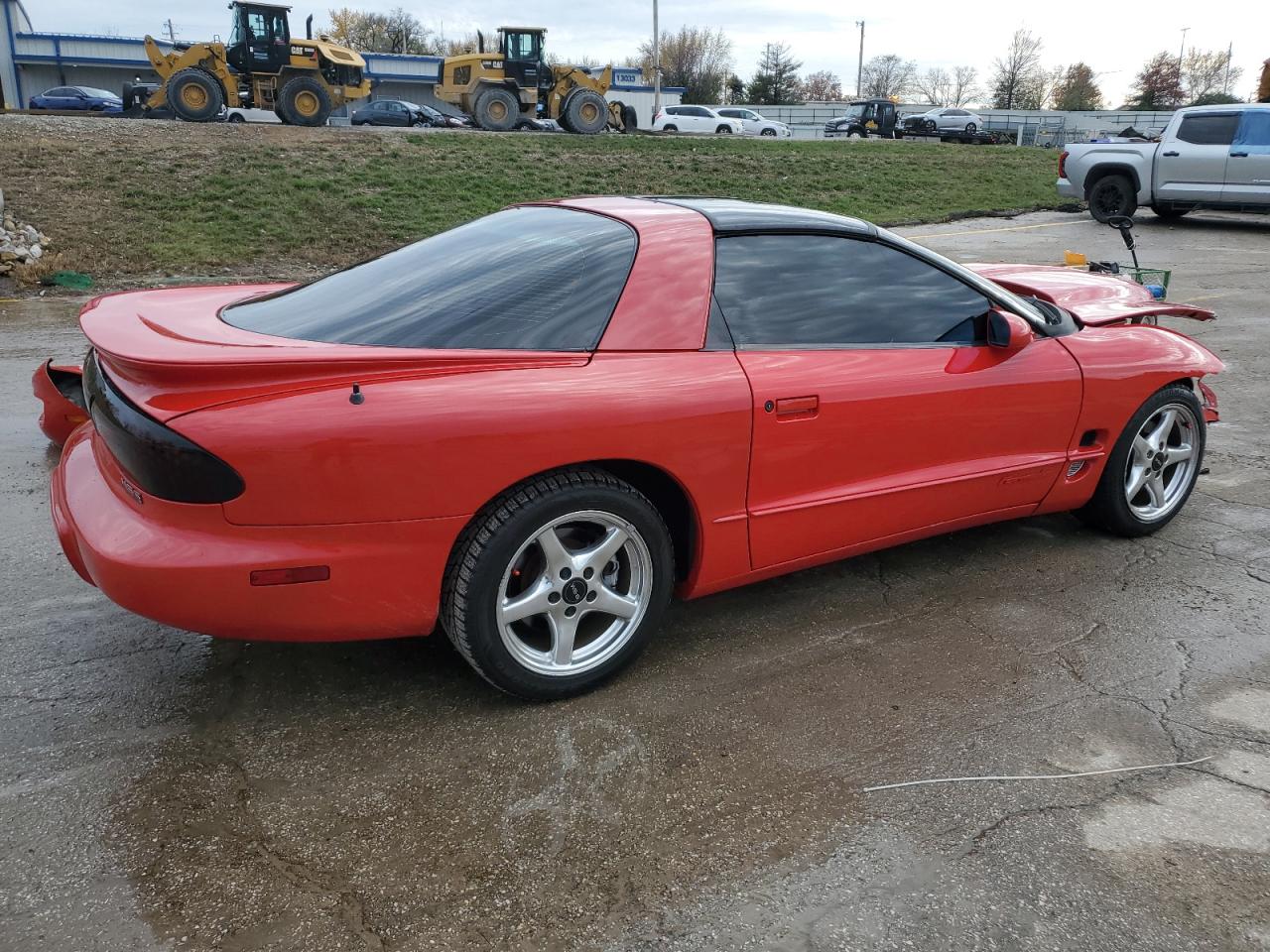 1998 Pontiac Firebird VIN 2G2FV22GXW2225815 Copart auction photo, front end damage thumbnail 3