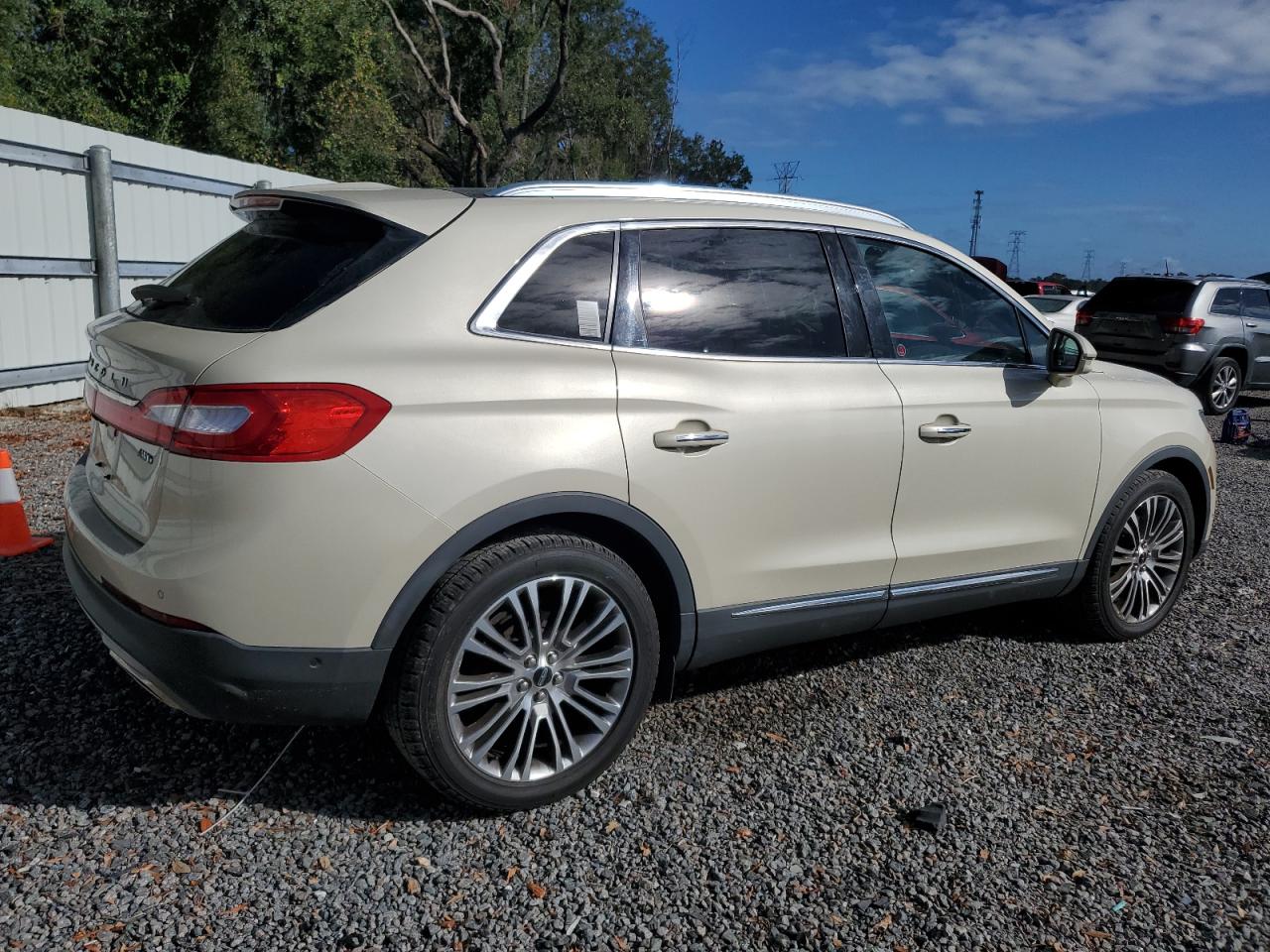 2016 Lincoln MKX VIN 2LMPJ8LR7GBL40985 Copart auction photo, water/flood damage thumbnail 3