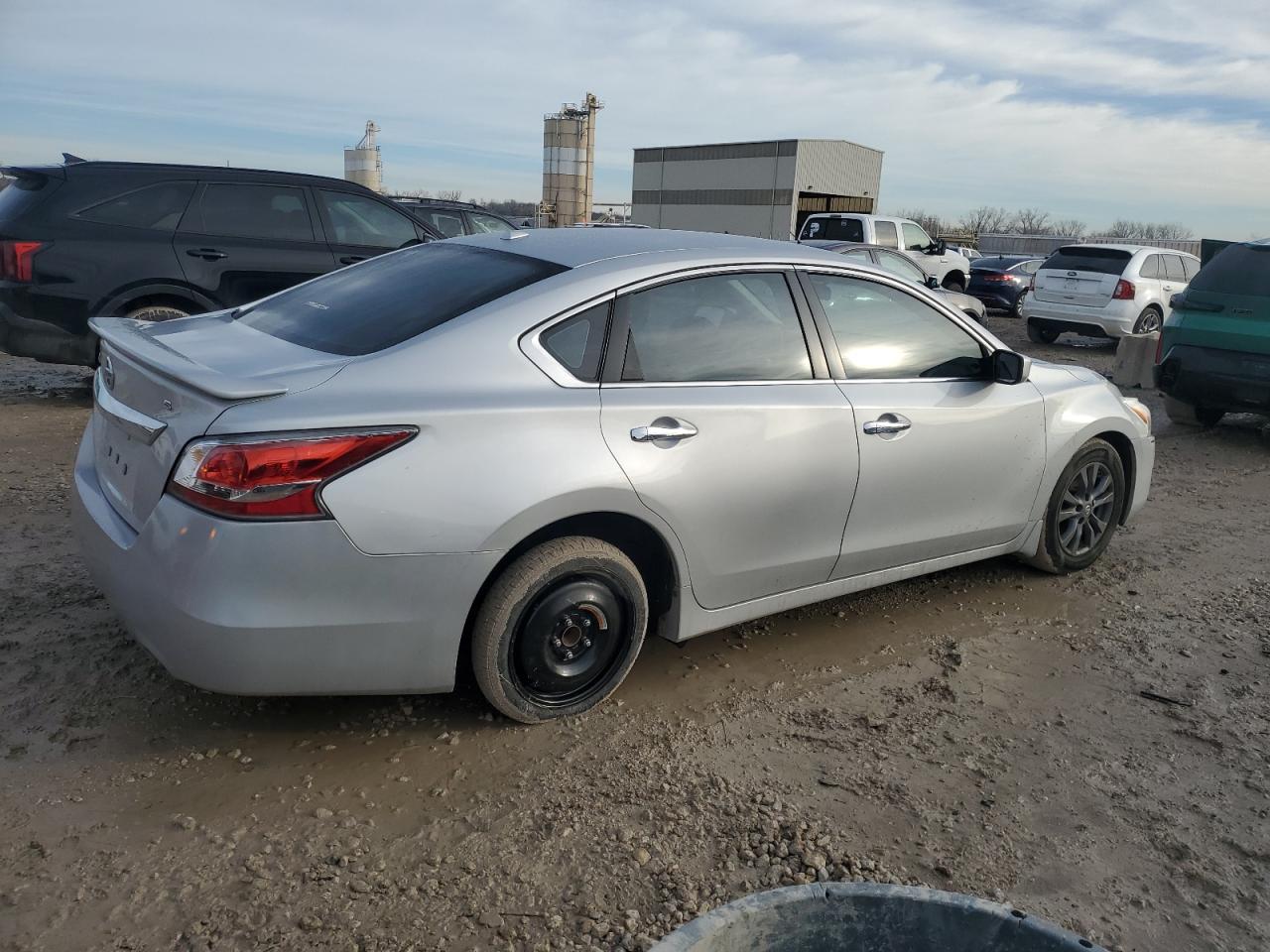2015 Nissan Altima VIN 1N4AL3AP0FN358466 Copart auction photo, side damage thumbnail 3