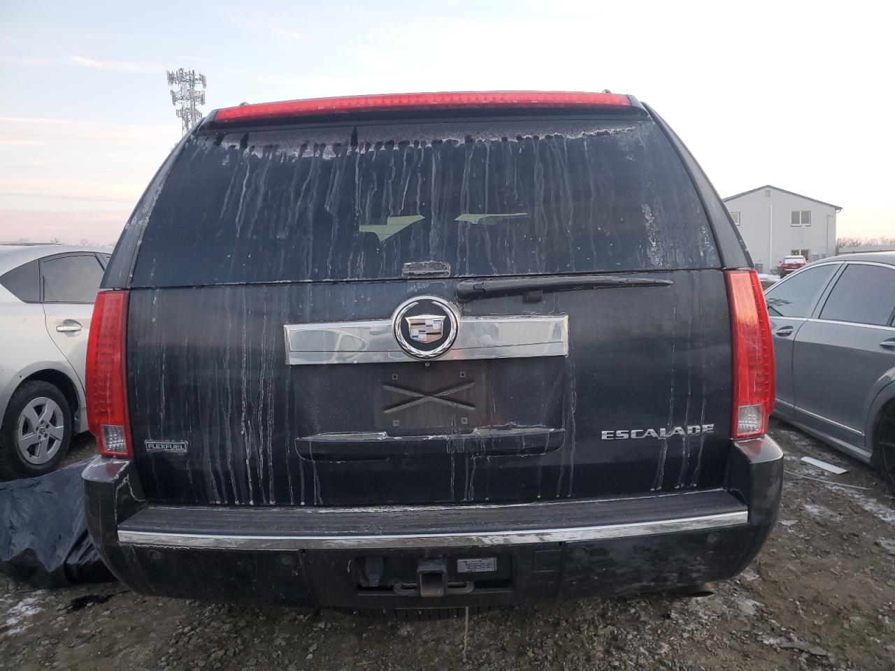 2011 Cadillac Escalade VIN 1GYS4BEF3BR164521 Copart auction photo, normal wear damage thumbnail 6