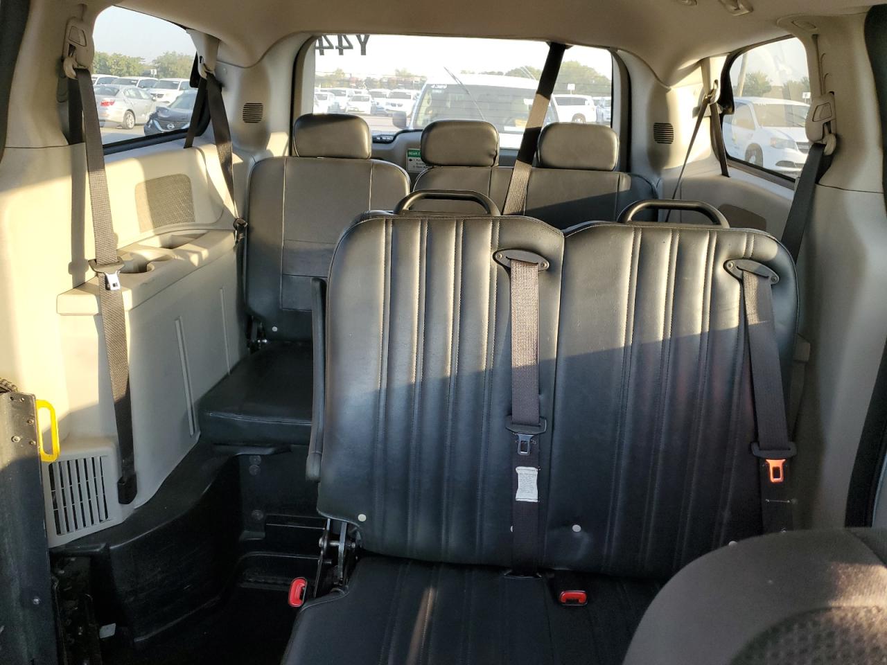 2019 Dodge Caravan VIN 2C7WDGBG5KR728443 Copart auction photo, minor dent/scratches damage thumbnail 10