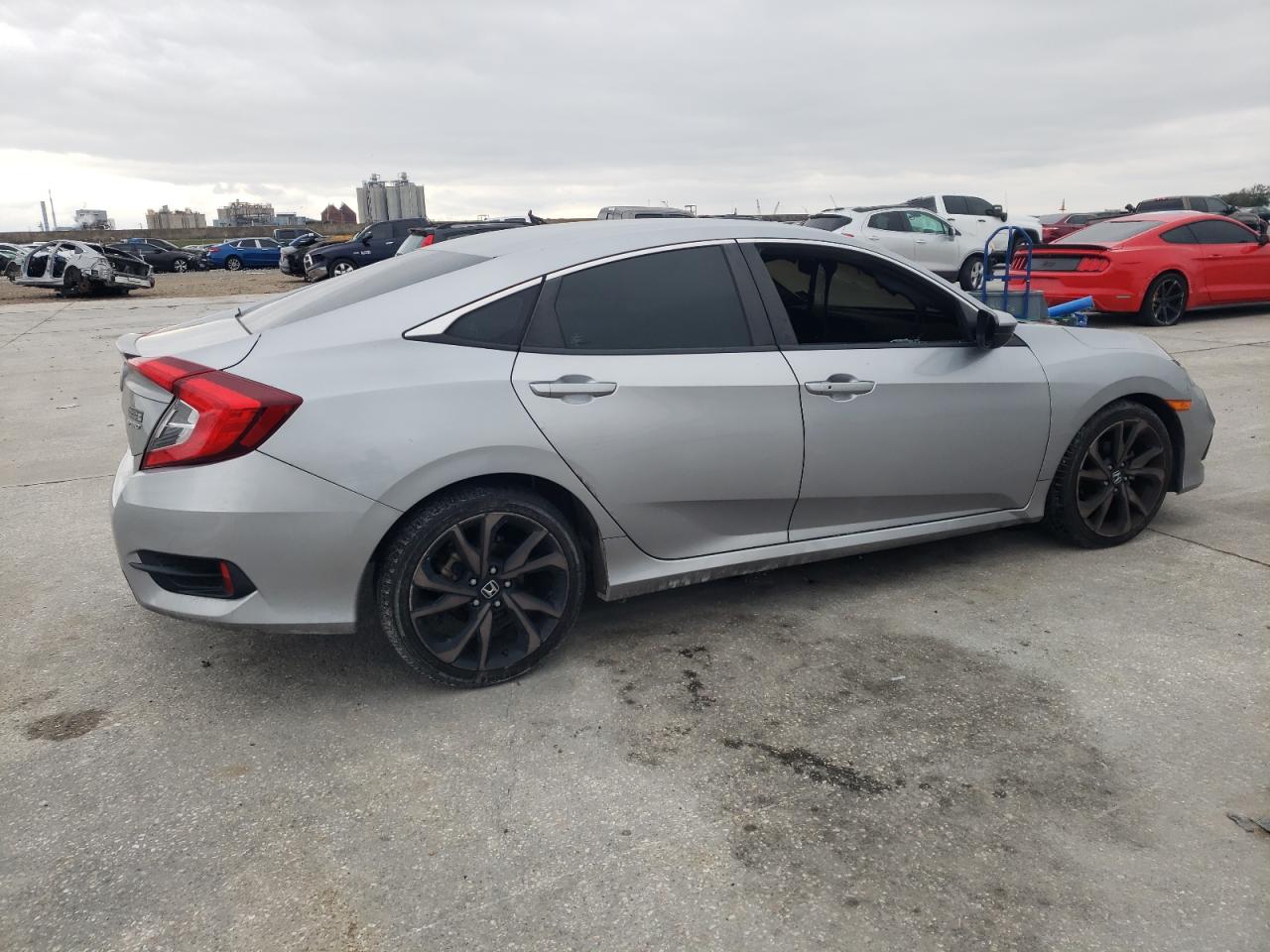 2020 Honda Civic VIN 2HGFC2F86LH573643 Copart auction photo, burn - interior / minor dent/scratches damage thumbnail 3