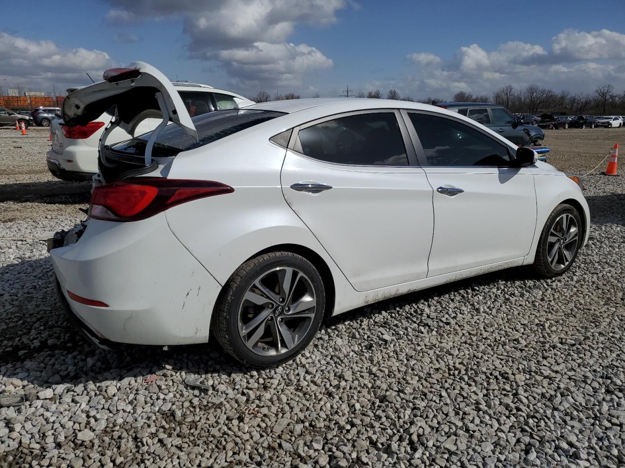 2015 Hyundai Elantra VIN 5NPDH4AE0FH568417 Copart auction photo, rear end damage thumbnail 3